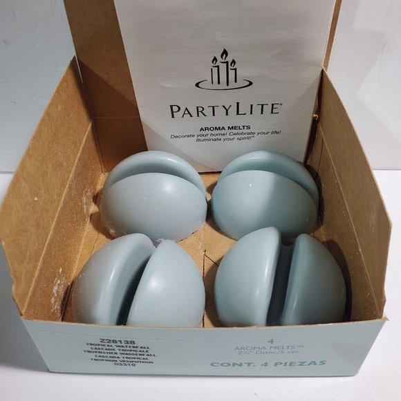 NIB Partylite Tropical Waterfall Aroma melts box of 4 Z26138 - Picture 1 of 3